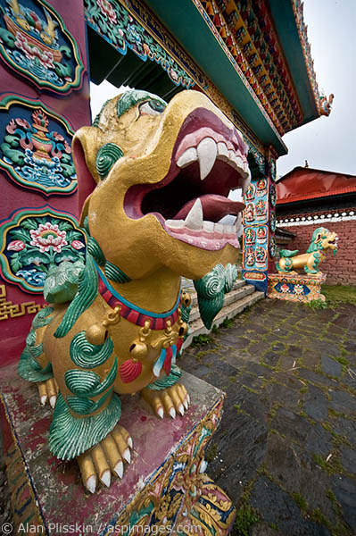 The gate at the entrance to the Tengboche monastery is intricately decorated.